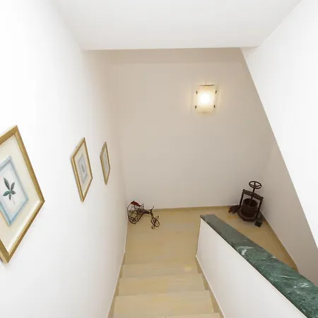 Antonio בית הארחה 3*